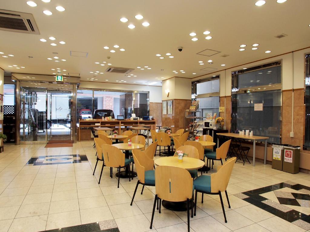 Toyoko Inn Hokkaido Sapporo-Eki Kita-Guchi Buitenkant foto